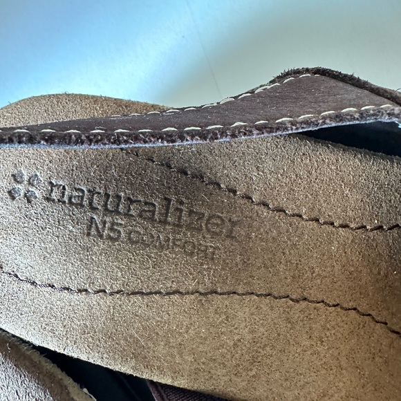 Naturalizer brown suede sandals, brown leather decorative strap, 7.5M, EUC - Picture 5 of 7